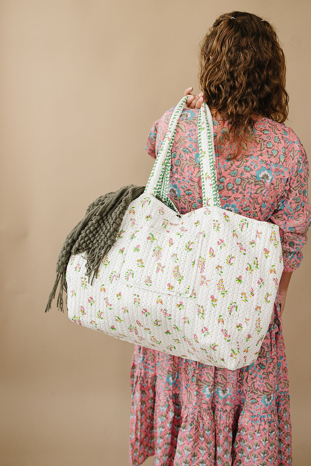 'SPRINKLED JOY’ floral print reversible tote bag-Large beach tote
